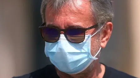 Epidemia poate fi controlată dacă 50% dintre oameni poartă mască. Provocarea unui medic reputat: 