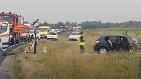 Accident mortal pe DN1. Două persoane şi-au pierdut viaţa, iar alte trei au fost rănite grav VIDEO