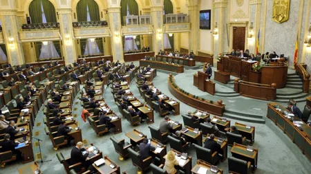 Alocaţiile elevilor ar putea fi dublate. Majorarea cu 20% a fost respinsă de Senat UPDATE