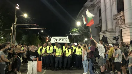 Drumul spre vama Kulata, blocat de protestatarii bulgari. Încă un obstacol pentru turiştii români care merg în Grecia