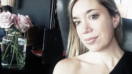 FOTO Cum a venit îmbrăcată la şcoală această profesoară: 