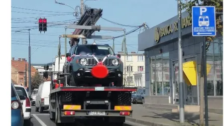 Nuntă cu peripeţii în Cluj! O mireasă a rămas fără maşină, chiar în ziua nunţii FOTO