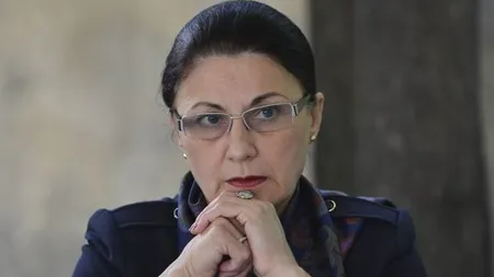 Ecaterina Andronescu, fostul ministru al Educației, fără mască de protecție într-un supermarket! (FOTO)