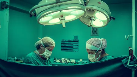 Moarte suspectă în Ploieşti! O femeie şi-a pierdut viaţa într-un cabinet medical, în timpul unui avort
