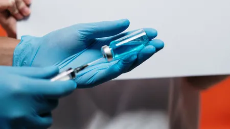 BILANŢ CORONAVIRUS 23 SEPTEMBRIE. Record de cazuri noi: 1.767 infectări şi 47 decese în ultimele 24 de ore. 498 de pacienţi la ATI