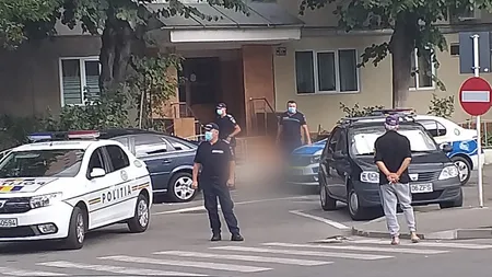 Gest extrem al unui jandarm din Vâlcea. Bărbatul s-a aruncat de la etajul 5 al unui bloc