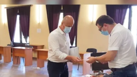 ÎNREGISTRĂRI EXPLOZIVE. Scenariu desprins din filmele cu mafioţi în campania electorală. Cine sunt oamenii care vor să fie primari