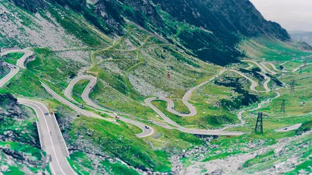 Se închide circulaţia pe Transfăgărăşan şi Transalpina