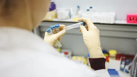OMS anunţă că 120 de milioane de teste de depistare rapidă a COVID vor fi trimise către ţările cu venituri mici şi medii