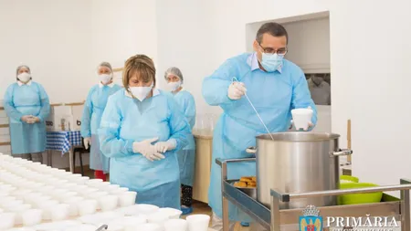 100.000 de porţii de hrană caldă - solidar social şi ingredientele unei reţete de succes