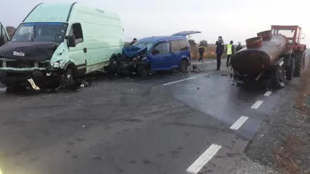 Accident ÎNFIORĂTOR în Galaţi. Şapte victime, după ce trei maşini s-au ciocnit violent