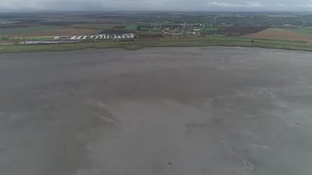 Un lac din România a secat în doar TREI luni. Dezastru natural în apropiere de Capitală