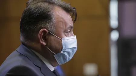 Sute de elevi şi profesori, infectaţi cu coronavirus după deschidere şcolii. Tătaru: Nu se impune starea de urgenţă