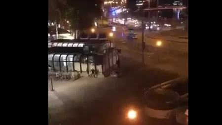 Atac terorist la Viena, în apropiere de o sinagogă. Cinci oameni au murit. Sute de poliţişti îi caută pe agresori VIDEO