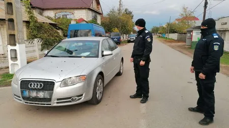 Bărbat cu COVID, prins în timp ce se plimba cu maşina pe stradă. Motivul INCREDIBIL pentru care a ieşit din izolare