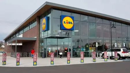 Lidl le face o surpriză angajaţilor. Le dublează primele de Crăciun şi oferă asigurare care acoperă îmbolnăvirea de COVID