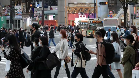 Tokyo impune noi restricţii împotriva Covid-19