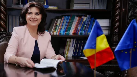 Monica Anisie, desfiinţată de elevi: Condamnăm ferm atitudinea!