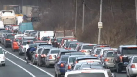 Aglomeraţie pe Valea Prahovei. Începe petrecerea de Revelion