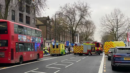 Atentat la  Londra. O mașină a urcat pe trotuar și a lovit mai mulți pietoni