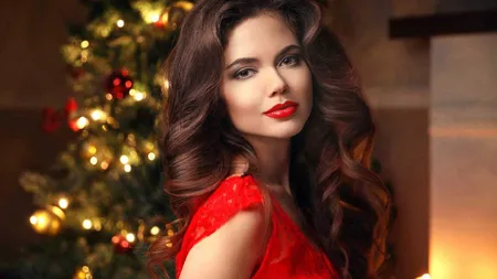 Coafuri pentru petrecerea de Revelion. Ce recomandă specialiştii