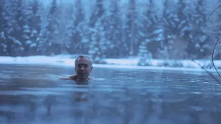 Călin Georgescu, clip trucat! Premierul AUR şi-a editat filmul devenit viral: lacul era în Austria, iar ninsoarea a fost adăugată pe calculator VIDEO