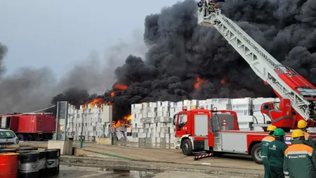 Incendiu puternic la Buzău. A fost emis RO-ALERT