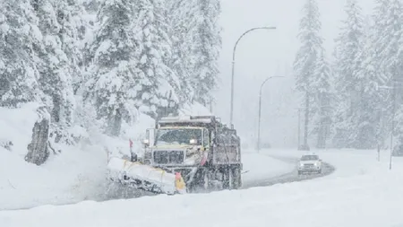 Prognoza meteo 18 februarie. Temperaturi de primăvară în sud, ninsori viscolite la munte