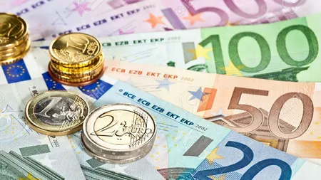 Cursul euro/leu nu va trece de 5 lei în următoarele 12 luni. Analiza CFA România mai indică un deficit bugetar de 7,4% din PIB