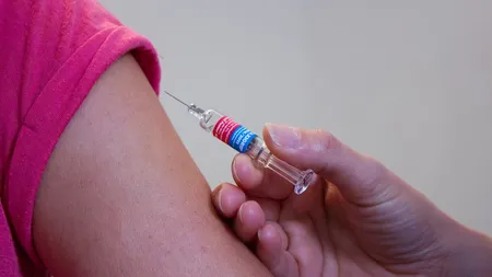 BILANȚ VACCINARE COVID 19 februarie. Peste 771 de mii de persoane vaccinate. De când se reia vaccinarea cu Pfizer
