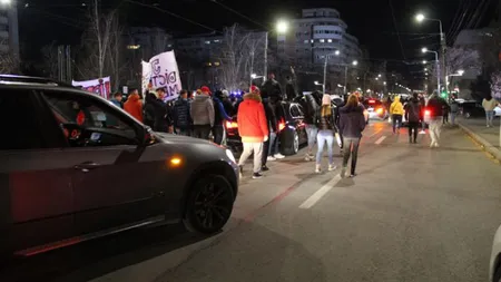 Imagini şocante de la proteste, s-a deschis dosar penal. Copil bătut de jandarmi VIDEO