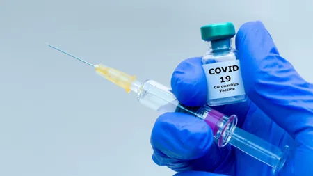Criză de seringi la nivel mondial. Vaccinarea anti-Covid ar putea fi oprită de lipsa consumabilelor