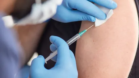 Sistem de vaccinare paralel în România. Cine sunt românii care se află în circuitul închis!