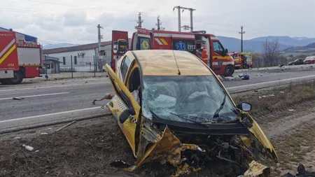 Accident grav în Sibiu. Trei persoane au murit, o femeie însărcinată a fost rănită