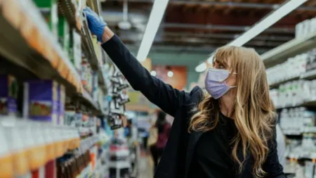 Programul magazinelor s-ar putea schimba în Bucureşti. Prefectul Capitalei anunţă extinderea restricţiilor