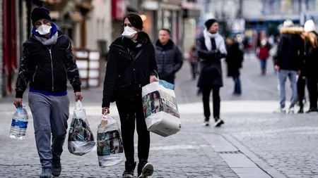 Un tribunal din Bruxelles ordonă guvernului să ridice în 30 de zile toate restricţiile