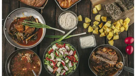 Reţete Paşte 2021. Un Chef celebru te învaţă să găteşti carnea de miel pentru masa de Paşti