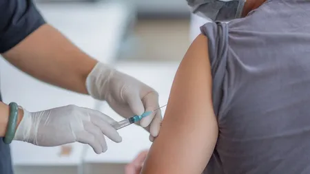 Maraton de vaccinare în mai, în Bucureşti. Dr. Valeriu Gheorghiţă a făcut anunţul: 