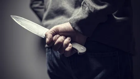 Elev de clasa a VIII-a, din Olt, înjunghiat de un coleg de şcoală