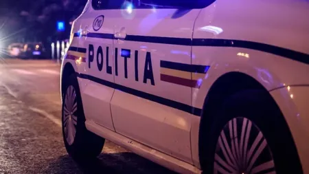 Urmărire ca în filme în Prahova, un bărbat fără permis s-a urcat beat la volan şi a lovit o maşină de poliţie