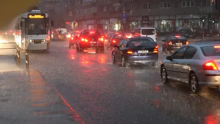 Prognoza meteo 28 mai. Ploi abundente şi vijelii în aproape toată ţara. Vremea se răceşte şi la Bucureşti