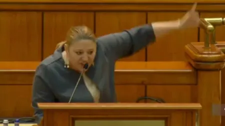 Diana Șoșoacă s-a dat în spectacol în Parlament. Luat la rost de senatoare, Ludovic Orban i-a tăiat microfonul. 