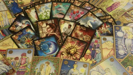 Horoscop TAROT mai 2021. Luna mai 2021 se anunta una bogata pentru toate zodiile. Mesajul cartilor de tarot