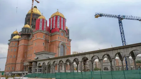 Guvernul a alocat 20 de milioane de lei pentru Catedrala Mântuirii, în secret, încălcând din nou principiul transparenţei