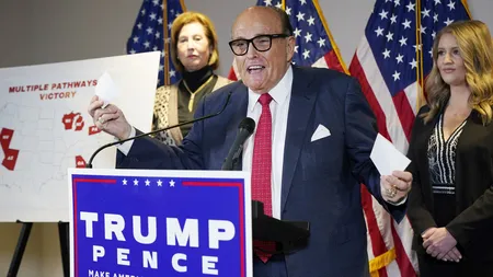 Rudy Giuliani, avocatul lui Donald Trump, şi-a pierdut licenţa de a mai practica dreptul în New York. El a fost găsit vinovat de declaraţii mincinoase