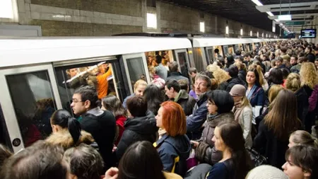 Blocaj la metrou, miercuri dimineaţă. O tânără a căzut pe şine