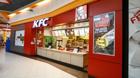 KFC România angajează 400 de persoane. Ce salarii oferă compania angajaţilor