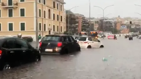 Potopul s-a abătut asupra Romei, Cetatea Eternă înecată sub ape. Imagini apocaliptice din capitala Italiei VIDEO