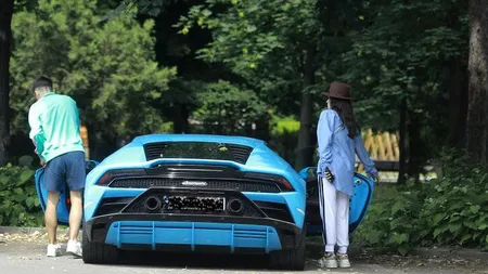Cel mai tânăr milionar român a coborât dintr-un Lamborghini de 350.000 de euro, pentru a-și plimba iubita celebră cu barca