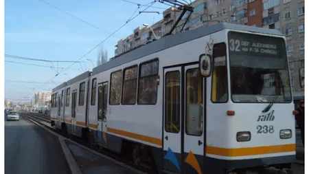 Tramvai deraiat în Capitală. Circulaţia spre Piaţa Unirii, blocată